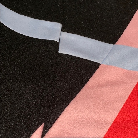 Cashmere Blend Abstract Cape - Picture 6 of 6